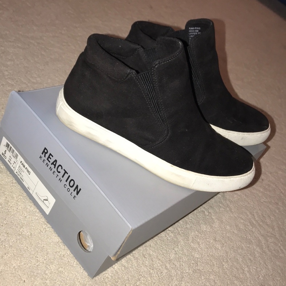 REACTION KENNETH COLE black leather high tops